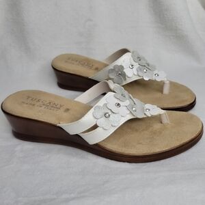 Tuscany By Easy Street White Allegro Slip On Thong Sandals Size 10 M